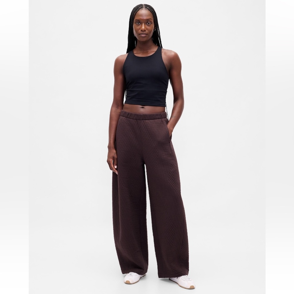 Gap GapFit Quilted Jacquard Barrel Sweatpants - New with Tags